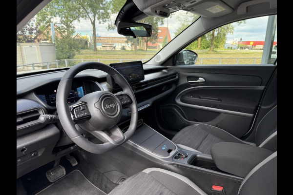 Jeep Avenger Longitude 54 kWh | Navi | Carplay | Stoelverwarming |