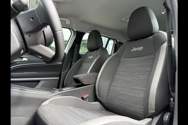 Jeep Avenger Longitude 54 kWh | Navi | Carplay | Stoelverwarming |