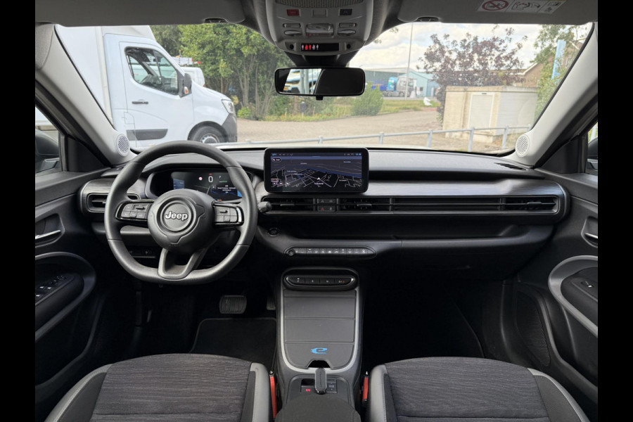 Jeep Avenger Longitude 54 kWh | Navi | Carplay | Stoelverwarming |