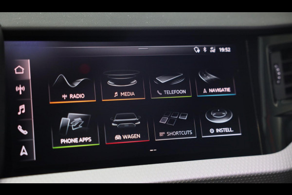 Audi A1 Sportback 40 TFSI S Line / AUT / 200 PK / Virtual Cockpit / APPLE CARPLAY / Led / Pdc / 18 Inch
