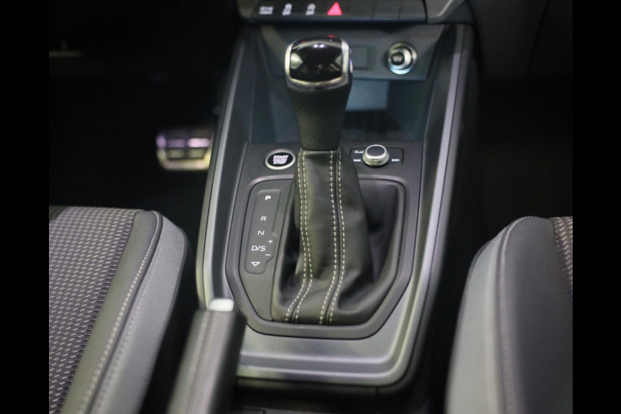 Audi A1 Sportback 40 TFSI S Line / AUT / 200 PK / Virtual Cockpit / APPLE CARPLAY / Led / Pdc / 18 Inch