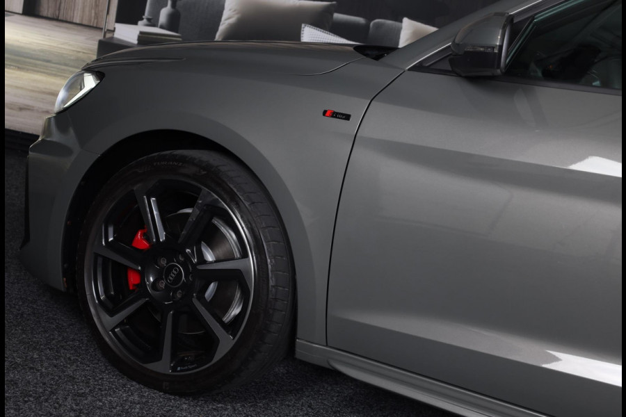 Audi A1 Sportback 40 TFSI S Line / AUT / 200 PK / Virtual Cockpit / APPLE CARPLAY / Led / Pdc / 18 Inch