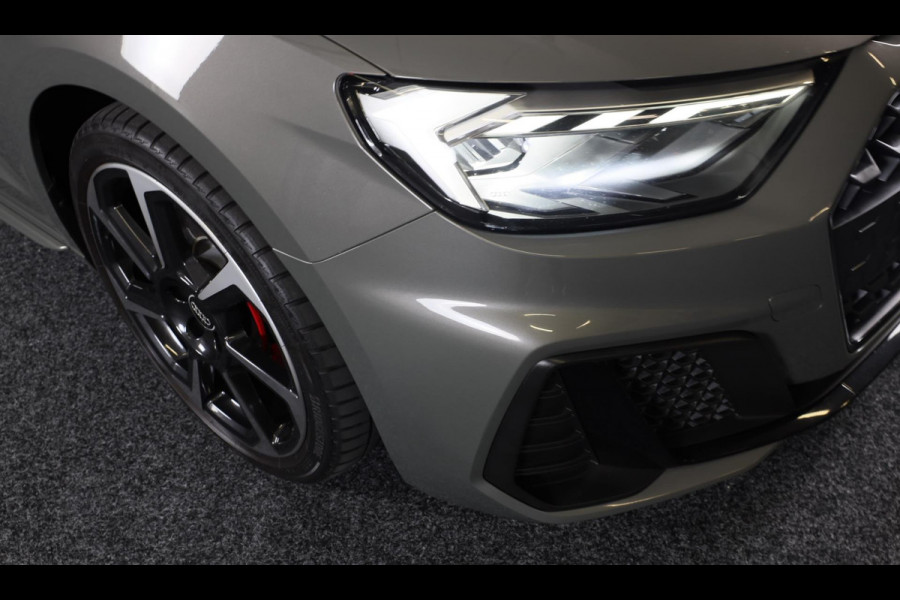 Audi A1 Sportback 40 TFSI S Line / AUT / 200 PK / Virtual Cockpit / APPLE CARPLAY / Led / Pdc / 18 Inch