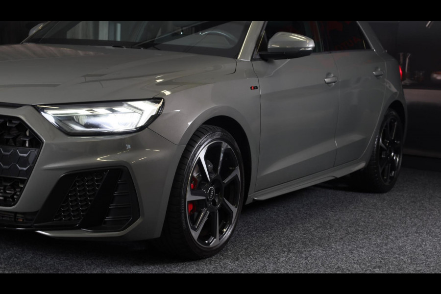 Audi A1 Sportback 40 TFSI S Line / AUT / 200 PK / Virtual Cockpit / APPLE CARPLAY / Led / Pdc / 18 Inch