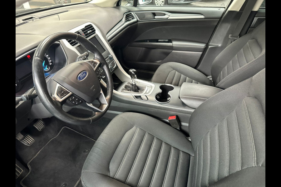 Ford Mondeo Wagon 1.5 | 1e eigenaar | Stoelverwarming | Winterbanden | Climate | Navi | PDC