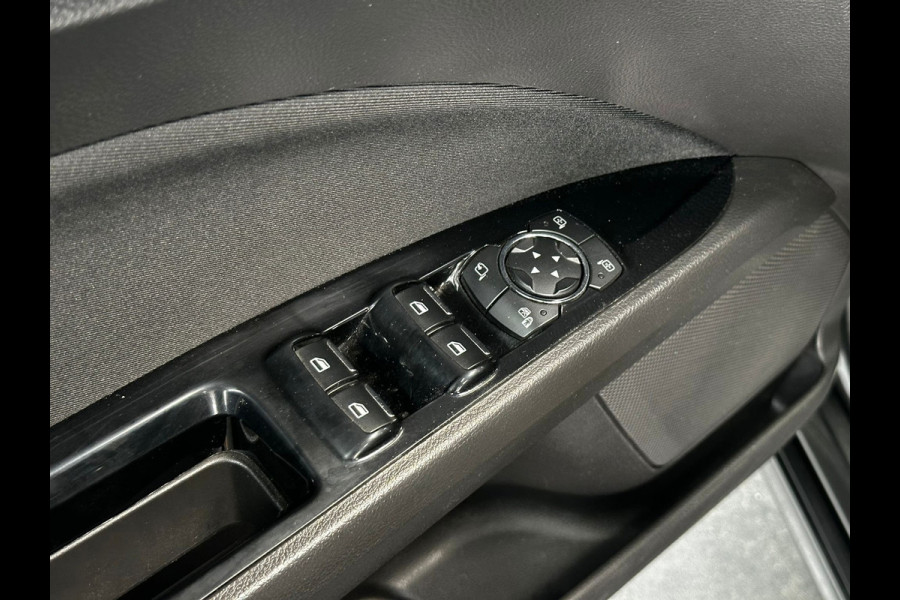 Ford Mondeo Wagon 1.5 | 1e eigenaar | Stoelverwarming | Winterbanden | Climate | Navi | PDC