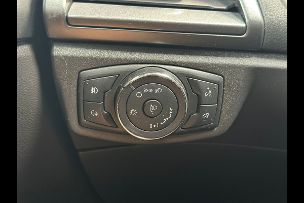 Ford Mondeo Wagon 1.5 | 1e eigenaar | Stoelverwarming | Winterbanden | Climate | Navi | PDC