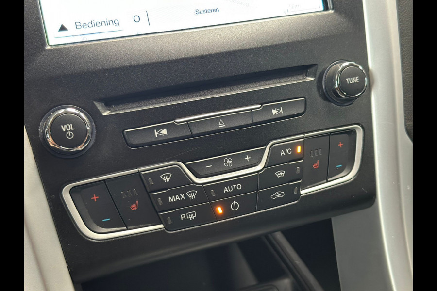 Ford Mondeo Wagon 1.5 | 1e eigenaar | Stoelverwarming | Winterbanden | Climate | Navi | PDC