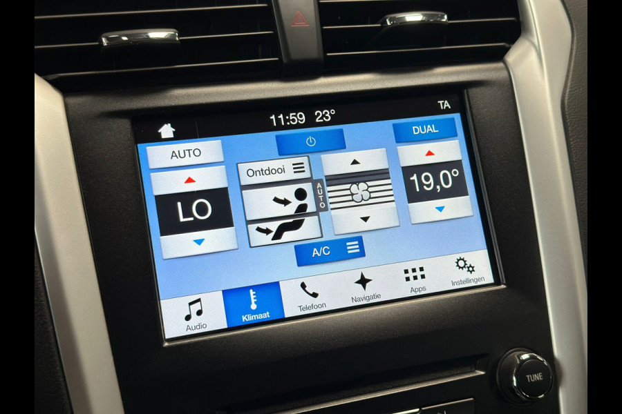 Ford Mondeo Wagon 1.5 | 1e eigenaar | Stoelverwarming | Winterbanden | Climate | Navi | PDC