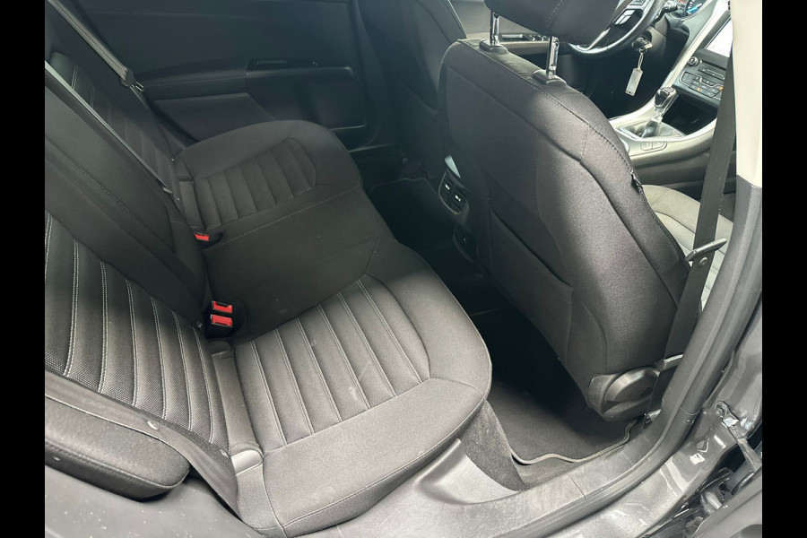 Ford Mondeo Wagon 1.5 | 1e eigenaar | Stoelverwarming | Winterbanden | Climate | Navi | PDC