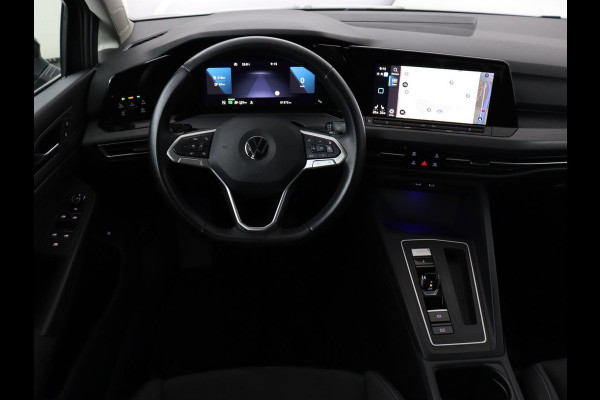 Volkswagen Golf 1.4 eHybrid Style | Stoel & stuurverwarming | Carplay | Sfeerverlichting | Massage | Memory | Parkeerhulp | Navigatie | Full LED | Adaptive cruise