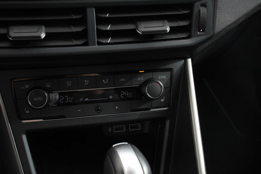 Volkswagen Polo 1.0 TSI DSG Comfortline Plus | Navigatie | Adaptive Cruise Control | Stoelverwarming | Privacy Glass | Climatronic |