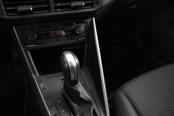 Volkswagen Polo 1.0 TSI DSG Comfortline Plus | Navigatie | Adaptive Cruise Control | Stoelverwarming | Privacy Glass | Climatronic |