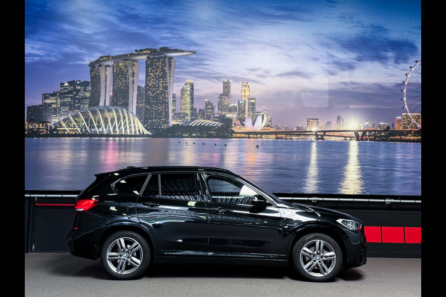 BMW X1 sDrive18i High Executive LED|M-Pakket|Camera|