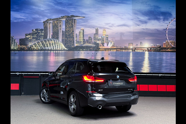 BMW X1 sDrive18i High Executive LED|M-Pakket|Camera|