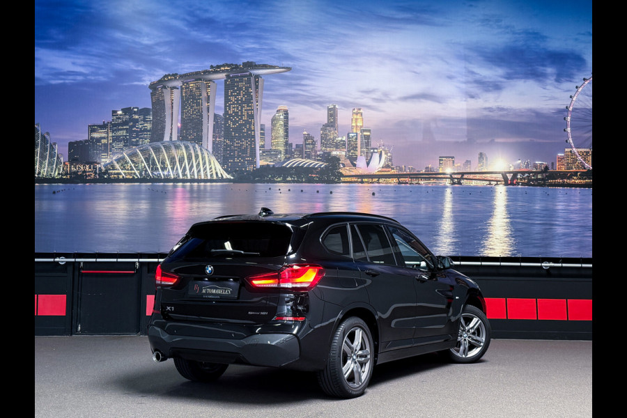 BMW X1 sDrive18i High Executive LED|M-Pakket|Camera|