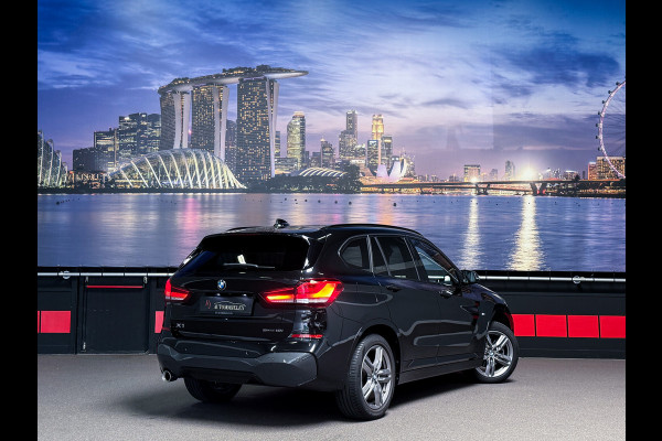 BMW X1 sDrive18i High Executive LED|M-Pakket|Camera|