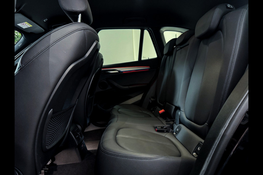 BMW X1 sDrive18i High Executive LED|M-Pakket|Camera|
