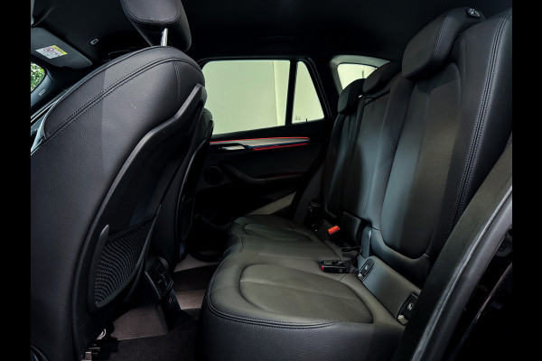 BMW X1 sDrive18i High Executive LED|M-Pakket|Camera|