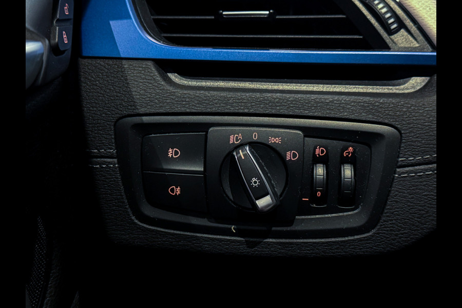 BMW X1 sDrive18i High Executive LED|M-Pakket|Camera|