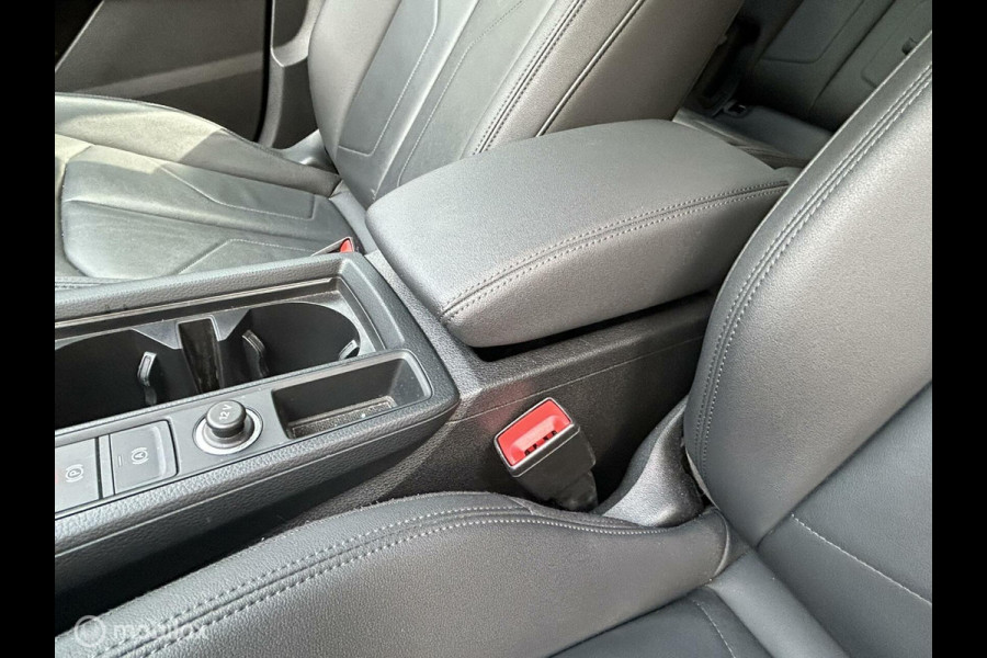 Audi Q3 35 TFSI 150 PK Automaat / leder / LED / FM nav / carplay / 58.932 km!!