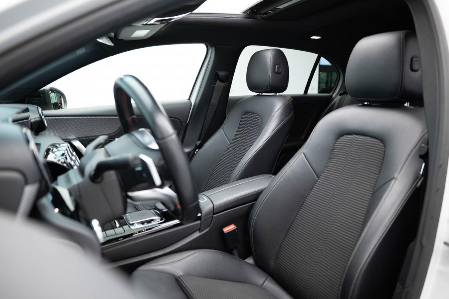 Mercedes-Benz A-Klasse A180 d Launch Edition Premium Plus | Pano|Cameleon Folie|Ambient