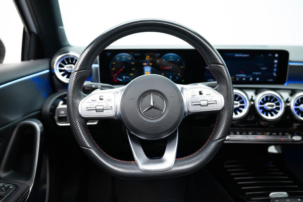Mercedes-Benz A-Klasse A180 d Launch Edition Premium Plus | Pano|Cameleon Folie|Ambient