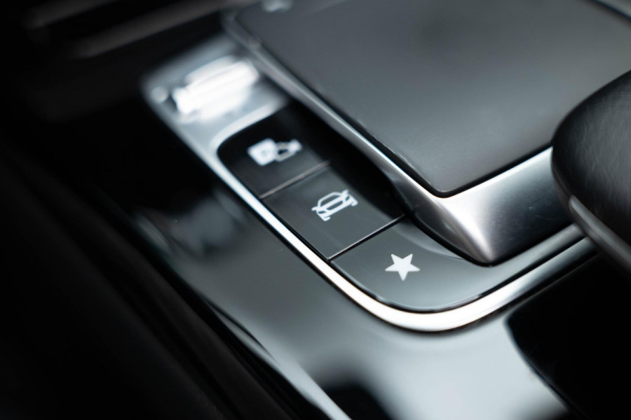 Mercedes-Benz A-Klasse A180 d Launch Edition Premium Plus | Pano|Cameleon Folie|Ambient