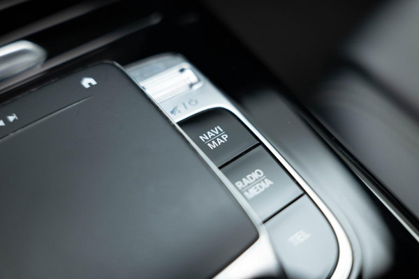 Mercedes-Benz A-Klasse A180 d Launch Edition Premium Plus | Pano|Cameleon Folie|Ambient