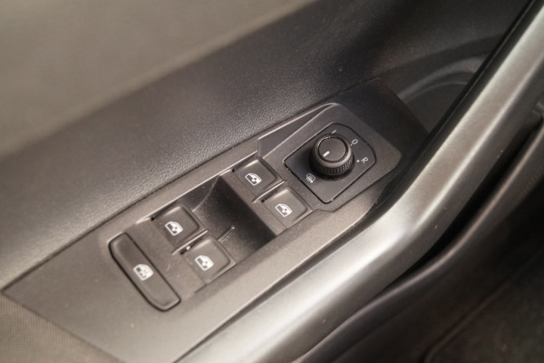 Volkswagen Polo 1.0 TSI 95pk Comfortline -AIRCO-ACC-CARPLAY-