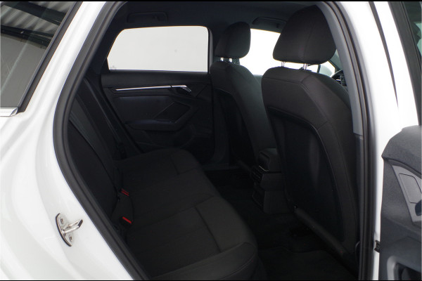 Audi A3 Sportback 35 TFSI Business edition 150pk/Nieuw type/Keyless/Trekhaak/Full-LED/Stoelverwarming...