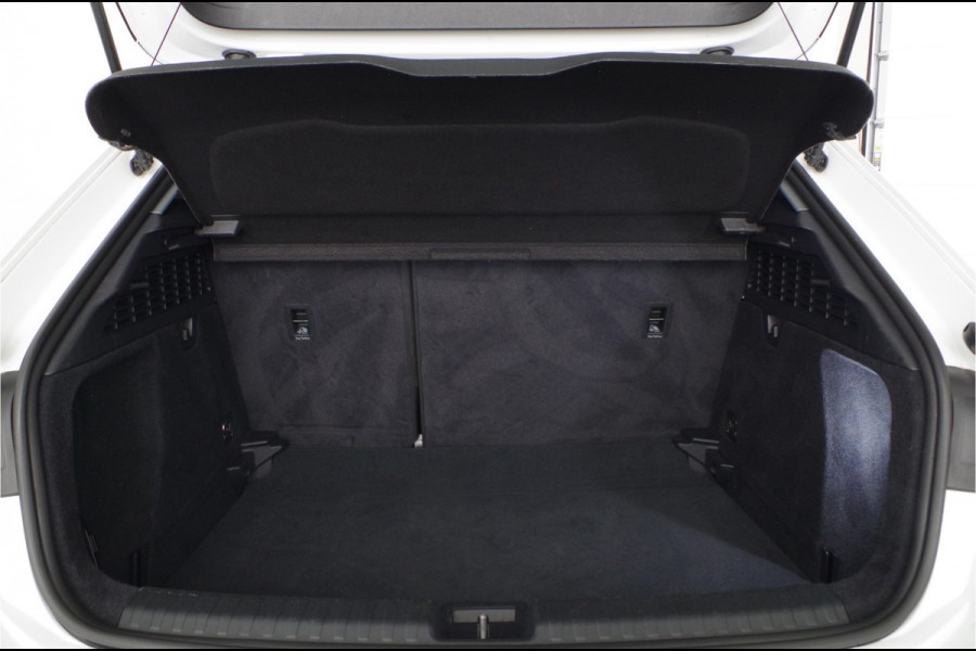 Audi A3 Sportback 35 TFSI Business edition 150pk/Nieuw type/Keyless/Trekhaak/Full-LED/Stoelverwarming...