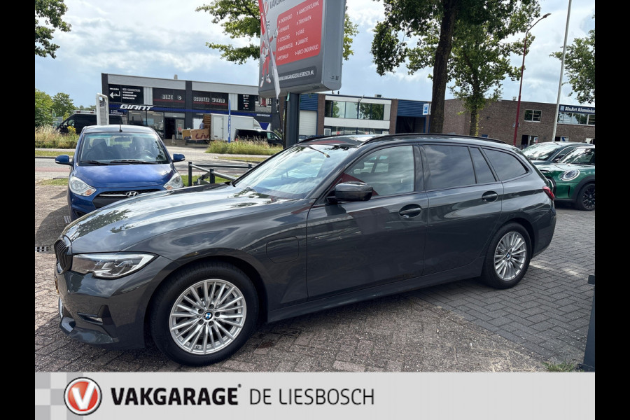 BMW 3 Serie Touring 330e High Executive / individual / sport line / leer / navi / camera / orig ned.
