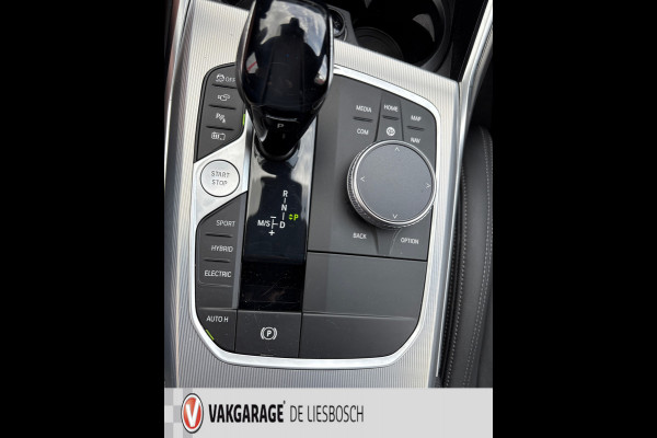BMW 3 Serie Touring 330e High Executive / individual / sport line / leer / navi / camera / orig ned.