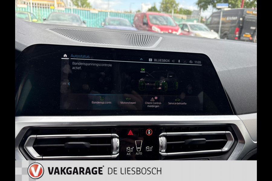 BMW 3 Serie Touring 330e High Executive / individual / sport line / leer / navi / camera / orig ned.