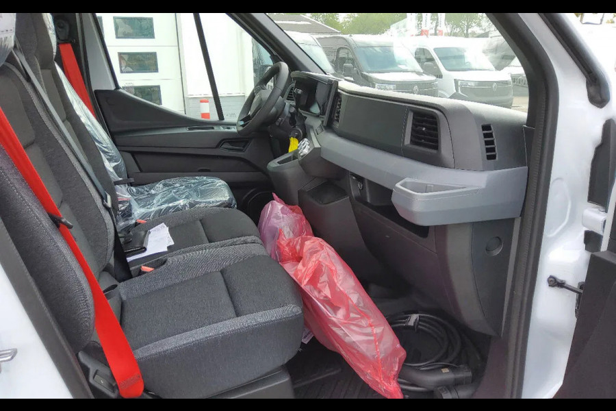 Renault Master E-TECH 87 KW FWD EL - LAADBAK + 1000 KG. LAADKLEP - WIELBASIS 4.22 METER
