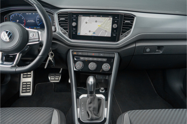 Volkswagen T-Roc Cabrio 1.5 TSI R-Line ACC CarPlay Virtual Cockpit 18"