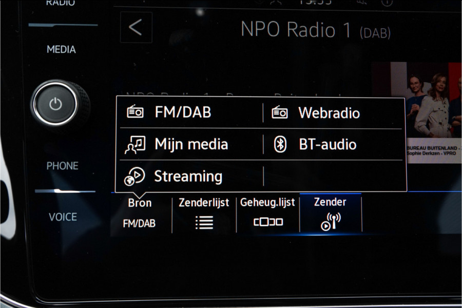 Volkswagen T-Roc Cabrio 1.5 TSI R-Line ACC CarPlay Virtual Cockpit 18"