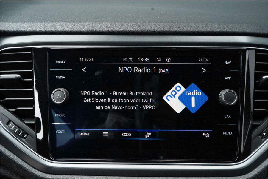 Volkswagen T-Roc Cabrio 1.5 TSI R-Line ACC CarPlay Virtual Cockpit 18"