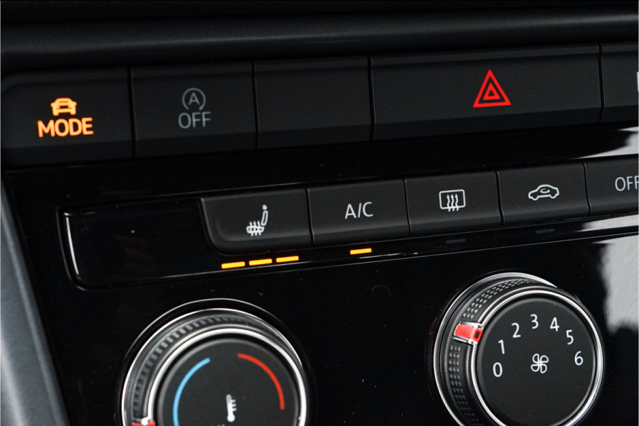 Volkswagen T-Roc Cabrio 1.5 TSI R-Line ACC CarPlay Virtual Cockpit 18"