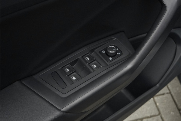 Volkswagen T-Roc Cabrio 1.5 TSI R-Line ACC CarPlay Virtual Cockpit 18"