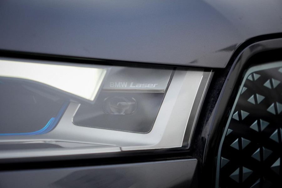 BMW iX xDrive40 Excellence 77 kWh / M-Sportpakket / Pano / Trekhaak