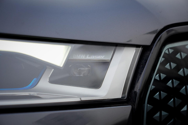 BMW iX xDrive40 Excellence 77 kWh / M-Sportpakket / Pano / Trekhaak