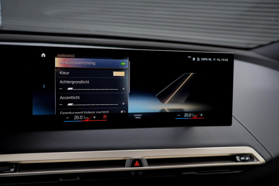 BMW iX xDrive40 Excellence 77 kWh / M-Sportpakket / Pano / Trekhaak