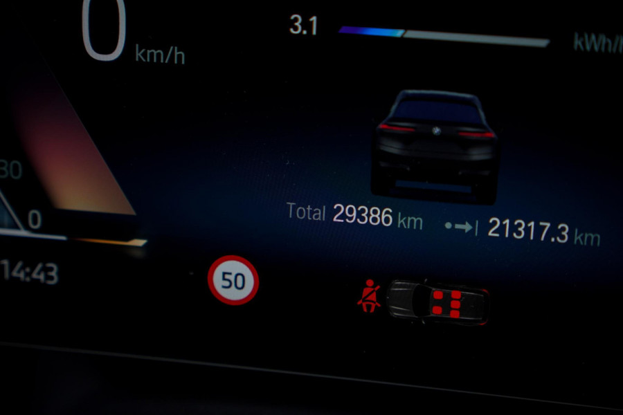 BMW iX xDrive40 Excellence 77 kWh / M-Sportpakket / Pano / Trekhaak