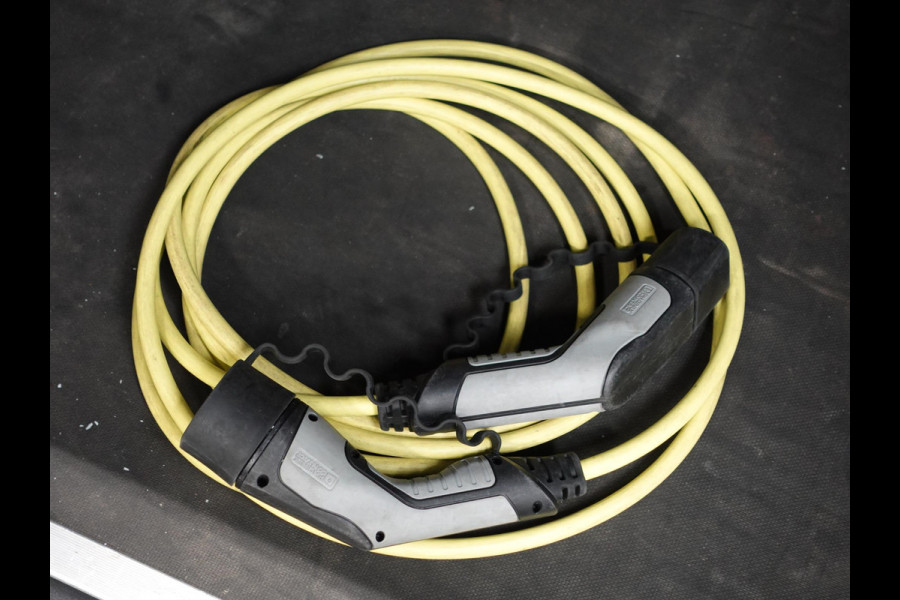 Opel Vivaro-e L3H1 Automaat Edition 75 kWh 3 zitplaatsen | Navigatie | Climate Control | Cruise Control | Betimmering