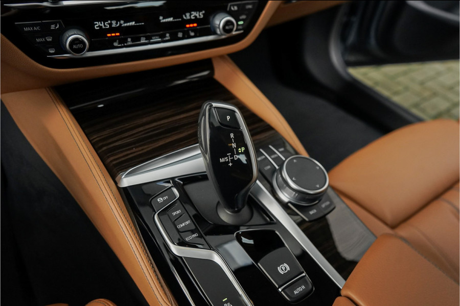 BMW 5 Serie 530i High Ex Luxury Schuifdak Comfortstoel Navi Trekhaak Camera