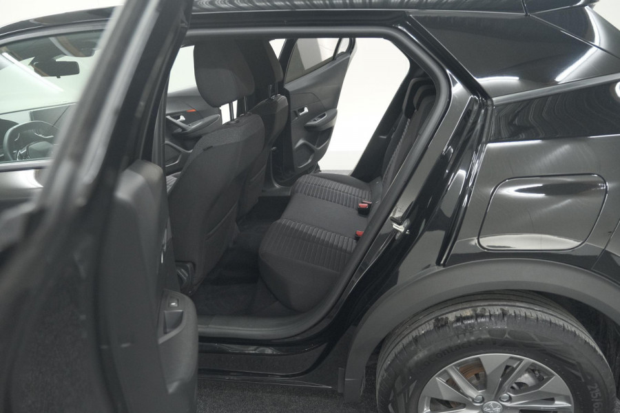 Peugeot 2008 PureTech 130 Allure | Camera | Apple Carplay | Parkeersensoren