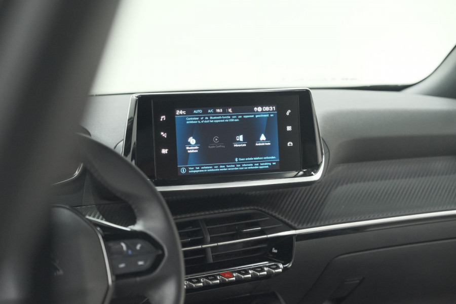 Peugeot 2008 PureTech 130 Allure | Camera | Apple Carplay | Parkeersensoren