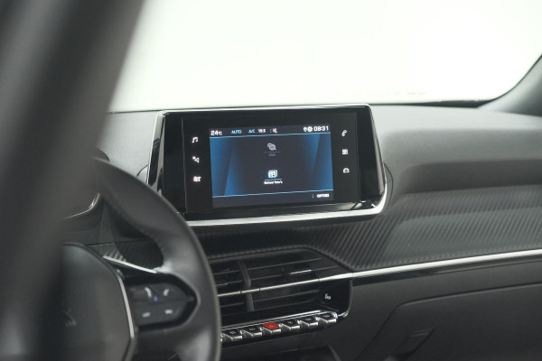 Peugeot 2008 PureTech 130 Allure | Camera | Apple Carplay | Parkeersensoren